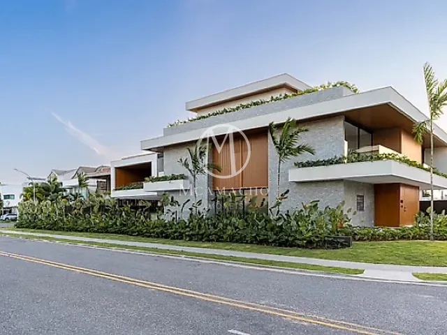 Casa com 995m² 5 quartos e 7 banheiros, à venda, no bairro Barra da Tijuca em Rio de Janeiro