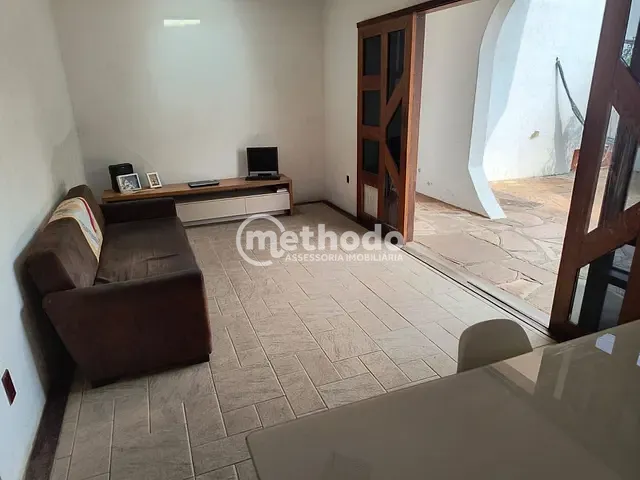 Casa com 250m² 4 quartos e 3 banheiros, à venda, no bairro Jardim América em Campinas