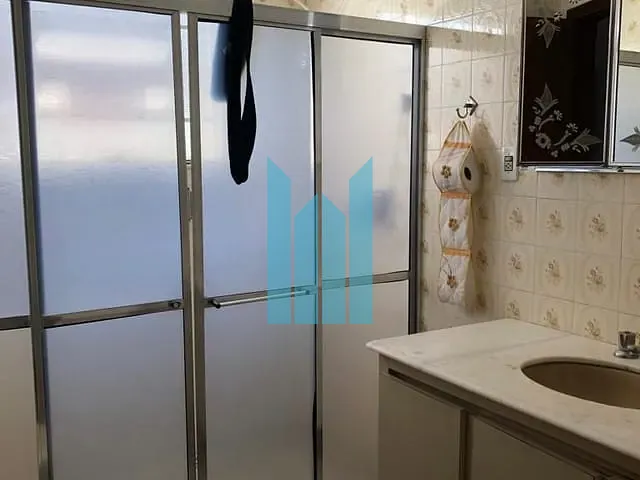 Casa com 300m² 4 quartos e 4 banheiros, à venda, no bairro São Benedito em Poços de Caldas