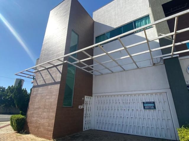 Casa com 100m² 3 quartos e 2 banheiros, para alugar, no bairro Parque Residencial Cambé em Cambé
