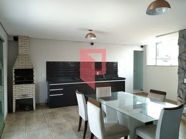 Casa 3 quartos e 3 banheiros, à venda, no bairro Carlos Prates em Belo Horizonte