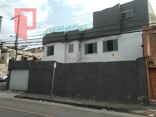 Casa 3 quartos e 3 banheiros, à venda, no bairro Carlos Prates em Belo Horizonte