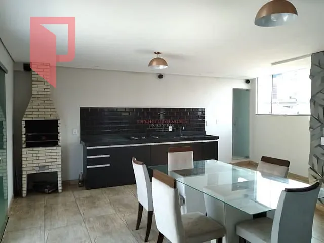 Casa 3 quartos e 3 banheiros, à venda, no bairro Carlos Prates em Belo Horizonte