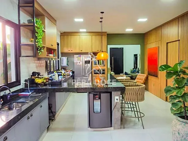 Casa 3 quartos e 4 banheiros, à venda ou para alugar, no bairro Estância dos Ipês em Uberaba