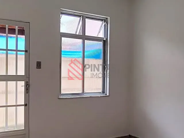 Casa 1 quarto e 1 banheiro, para alugar, no bairro Barreto em Niterói