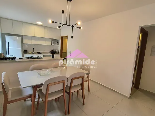 Casa com 250m² 4 quartos e 3 banheiros, à venda, no bairro Jardim das Indústrias em São José dos Campos