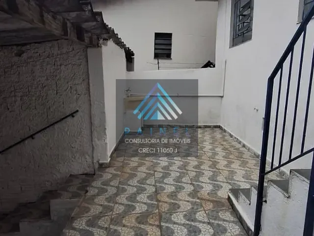 Casa 2 quartos e 1 banheiro, para alugar, no bairro Vila Fidalgo em São Paulo
