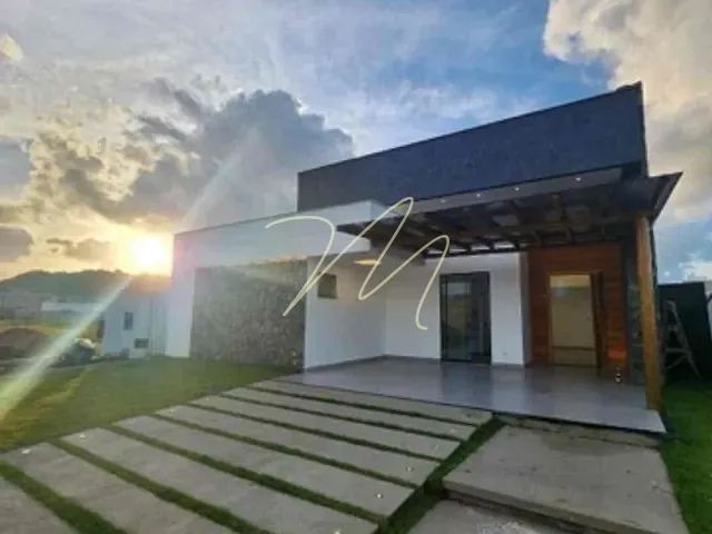 Casa 3 quartos e 1 banheiro, à venda, no bairro Nossa Senhora da Vitória em Ilhéus