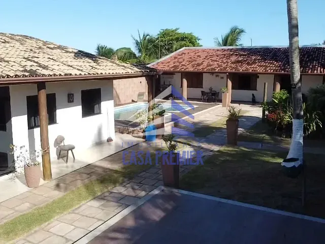 Casa 5 quartos e 3 banheiros, à venda, no bairro Olivença em Ilhéus
