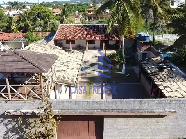 Casa 5 quartos e 3 banheiros, à venda, no bairro Olivença em Ilhéus