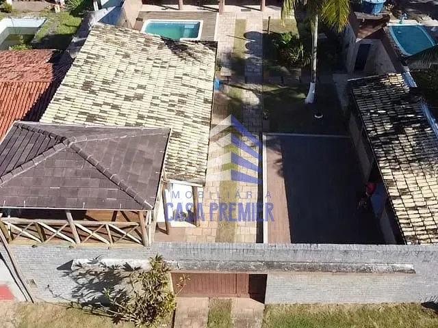 Casa 5 quartos e 3 banheiros, à venda, no bairro Olivença em Ilhéus
