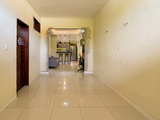 Casa com 81m² 4 quartos e 4 banheiros, à venda, no bairro Carlito Pamplona em Fortaleza