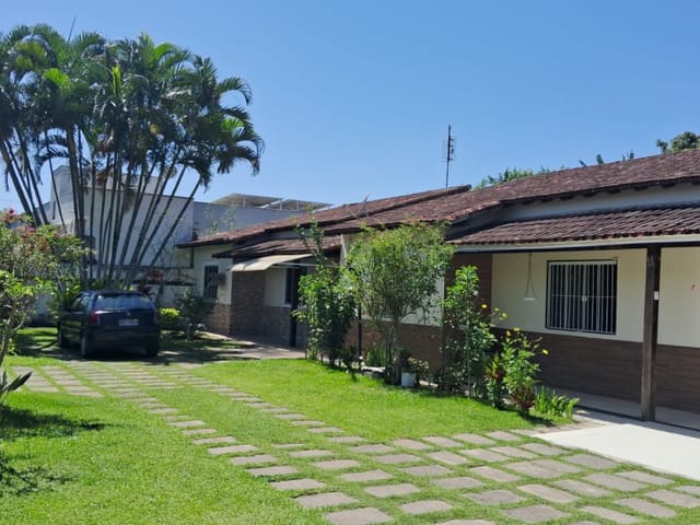 Casa 2 quartos e 2 banheiros, à venda, no bairro Extensão do Bosque em Rio das Ostras