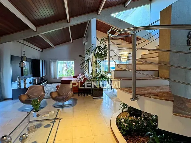 Casa com 766m² 4 quartos e 7 banheiros, à venda, no bairro Saúde em Rio Claro