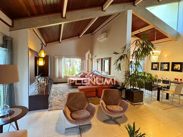 Casa com 766m² 4 quartos e 7 banheiros, à venda, no bairro Saúde em Rio Claro