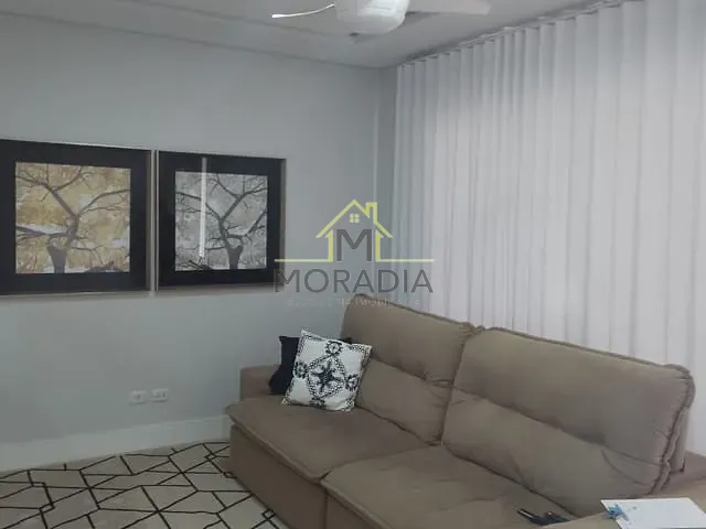 Casa com 320m² 4 quartos e 3 banheiros, à venda, no bairro Parque da Orquídeas em Guaxupé