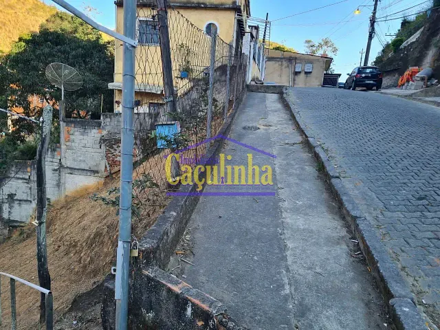 Casa com 721m² 1 quarto e 1 banheiro, à venda, no bairro Santo Antônio em Barra do Piraí