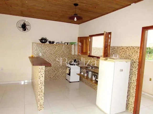 Casa com 400m² 2 quartos e 1 banheiro, à venda, no bairro Taipu de Fpra em Maraú