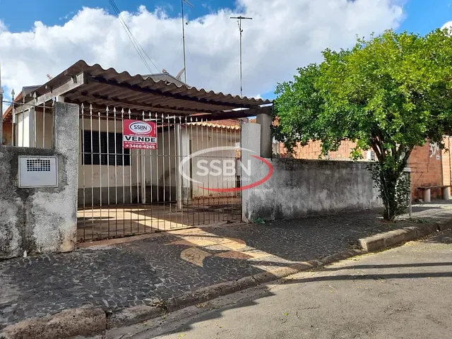 Casa com 280m² 2 quartos e 1 banheiro, à venda, no bairro Vila Azenha em Nova Odessa
