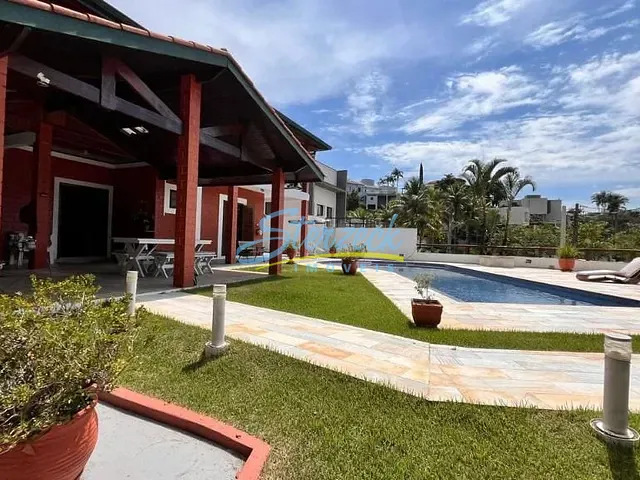 Casa com 850m² 4 quartos e 5 banheiros, à venda, no bairro Marambaia em Vinhedo