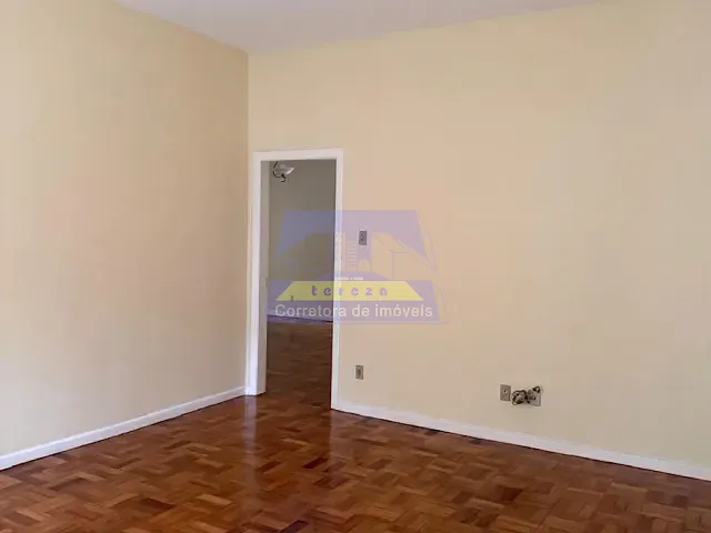 Casa 4 quartos e 3 banheiros, para alugar, no bairro Condomínio Vila Residencial de Conceição em Itabira