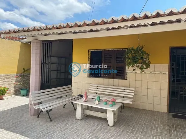 Casa 2 quartos e 2 banheiros, à venda, no bairro Lameirão em Maranguape