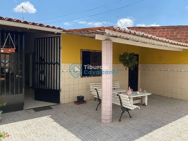 Casa 2 quartos e 2 banheiros, à venda, no bairro Lameirão em Maranguape