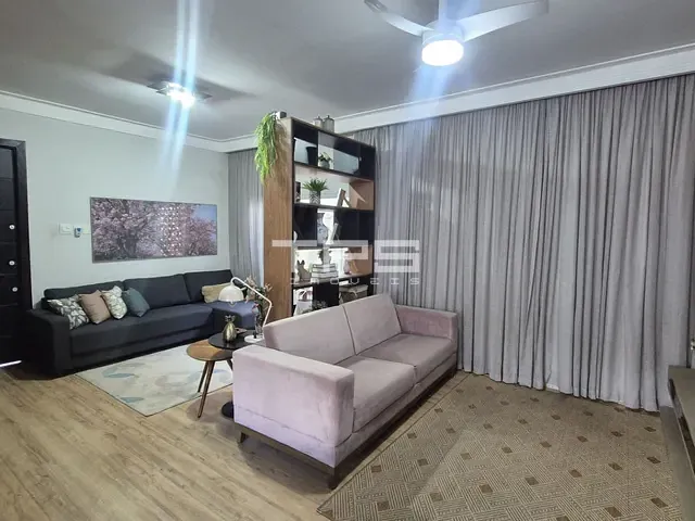 Casa com 250m² 2 quartos e 2 banheiros, à venda, no bairro Jardim do Vale em Guaratinguetá