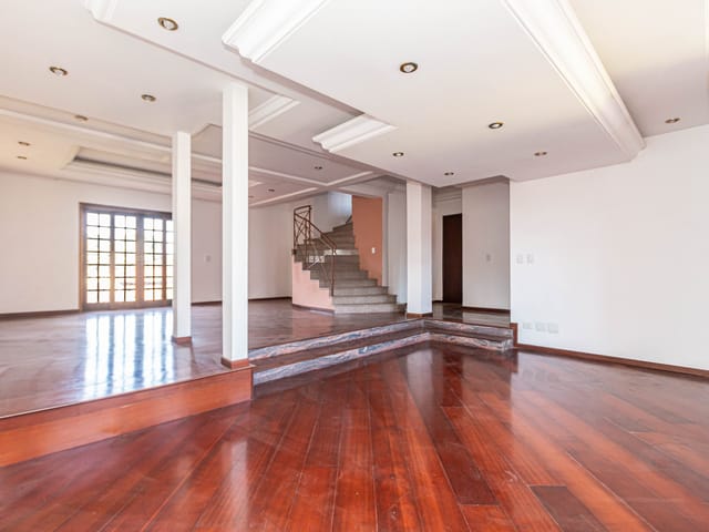 Casa com 467m² 4 quartos e 5 banheiros, à venda, no bairro Pilarzinho em Curitiba