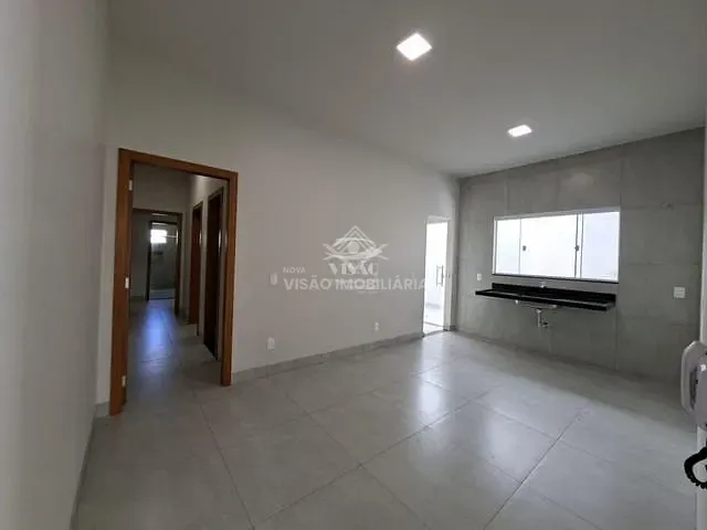 Casa com 300m² 4 quartos e 1 banheiro, à venda, no bairro Jardim Imperial em Sinop