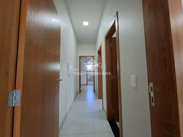Casa com 300m² 4 quartos e 1 banheiro, à venda, no bairro Jardim Imperial em Sinop