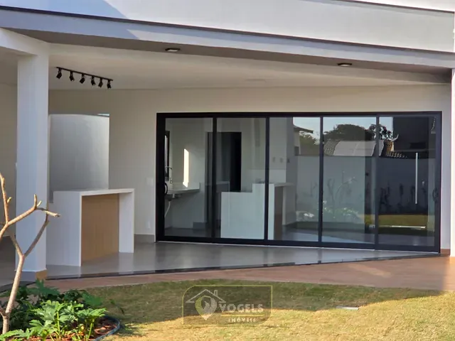 Casa 3 quartos e 4 banheiros, à venda, no bairro Parque Residencial Nova Holanda em Holambra
