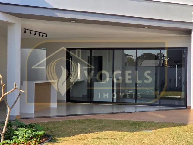 Casa 3 quartos e 4 banheiros, à venda, no bairro Parque Residencial Nova Holanda em Holambra