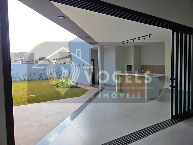 Casa 3 quartos e 4 banheiros, à venda, no bairro Parque Residencial Nova Holanda em Holambra