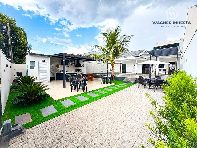 Casa com 300m² 2 quartos e 2 banheiros, à venda, no bairro Loteamento Sumaré em Maringá