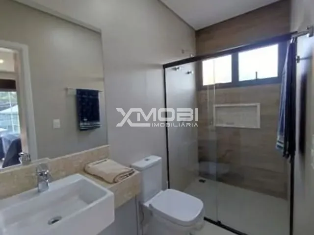 Casa com 300m² 3 quartos e 5 banheiros, à venda, no bairro Engordadouro em Jundiaí