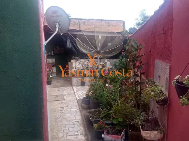 Casa 2 quartos e 3 banheiros, à venda, no bairro Collen em Cambuí