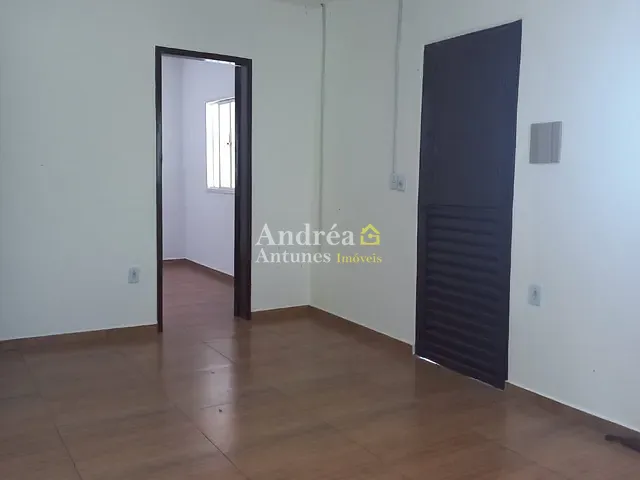 Casa com 600m² 2 quartos e 2 banheiros, à venda ou para alugar, no bairro Novo Horizonte (Iguabinha) em Araruama