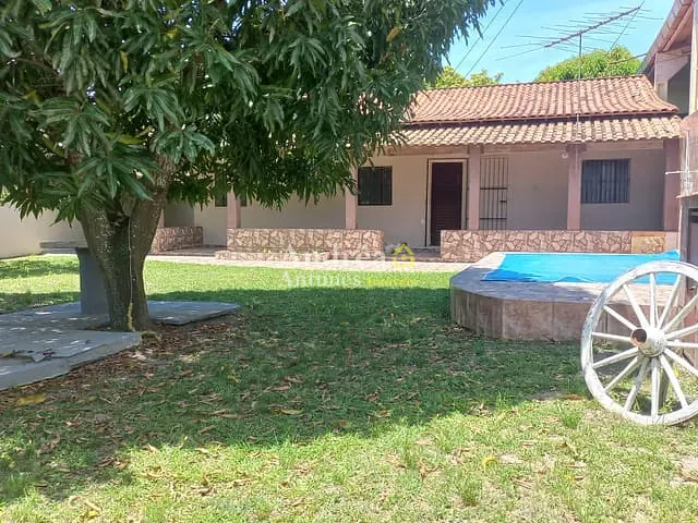 Casa com 600m² 2 quartos e 2 banheiros, à venda ou para alugar, no bairro Novo Horizonte (Iguabinha) em Araruama