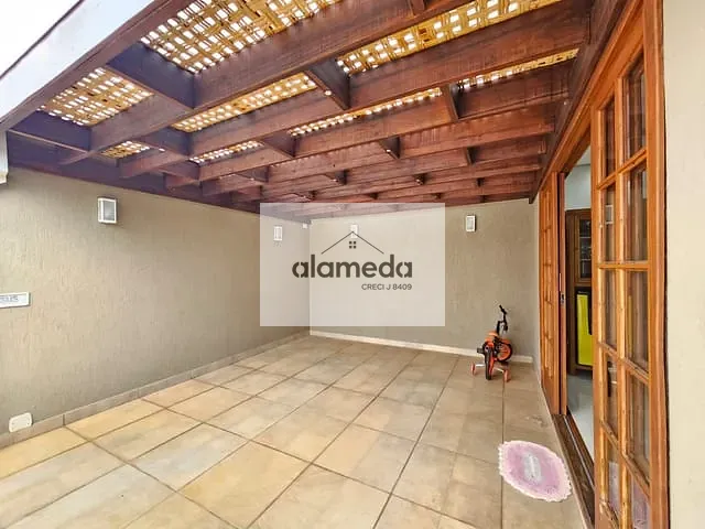Casa com 250m² 3 quartos e 2 banheiros, à venda, no bairro POMPÉIA 1 em Jacarezinho