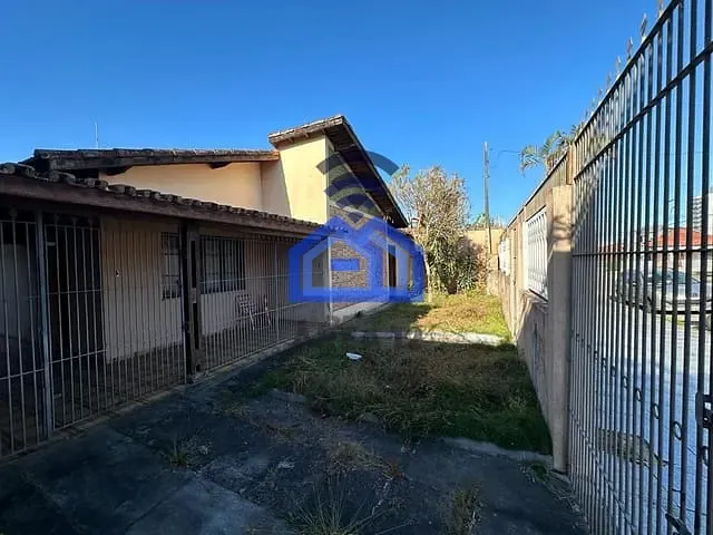 Casa com 300m² 3 quartos e 3 banheiros, à venda, no bairro Indaiá em Caraguatatuba