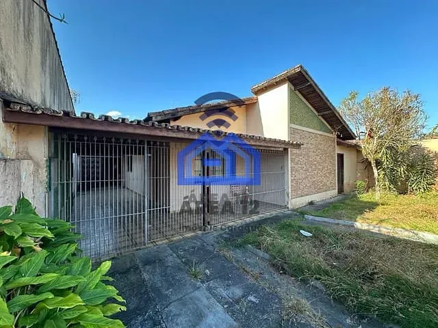 Casa com 300m² 3 quartos e 3 banheiros, à venda, no bairro Indaiá em Caraguatatuba