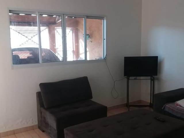 Casa com 192m² 2 quartos e 3 banheiros, à venda, no bairro Residencial Maria Lourença em Goiânia