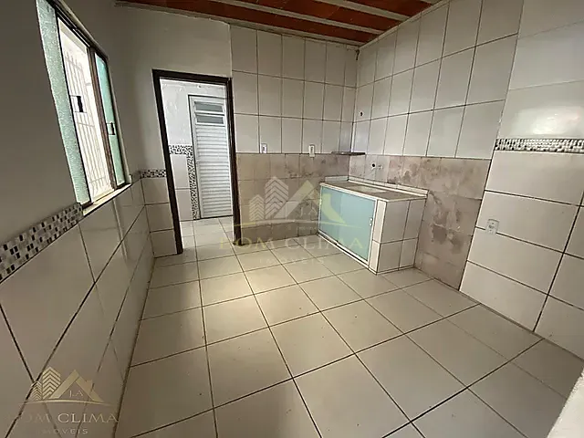 Casa 2 quartos e 1 banheiro, para alugar, no bairro Bandeirantes em Juiz de Fora