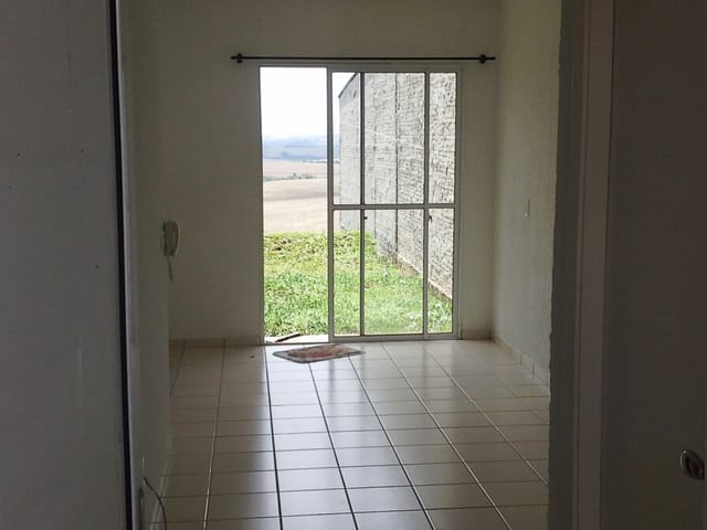 Casa com 42m² 2 quartos e 1 banheiro, à venda, no bairro Boa Vista em Ponta Grossa