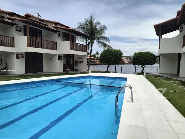 Casa com 97m² 2 quartos e 3 banheiros, à venda, no bairro Ogiva em Cabo Frio
