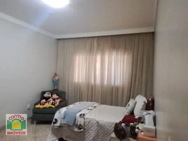 Casa com 375m² 3 quartos e 4 banheiros, à venda, no bairro Parque das Nações em Anápolis
