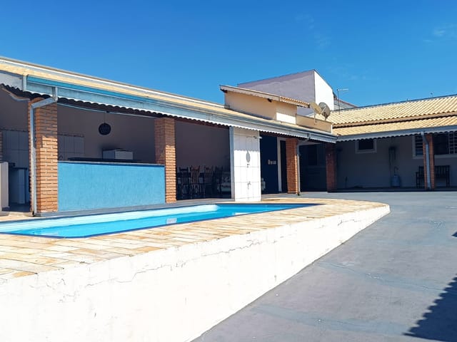 Casa com 300m² 1 quarto e 2 banheiros, à venda, no bairro Novo Horizonte em São Pedro