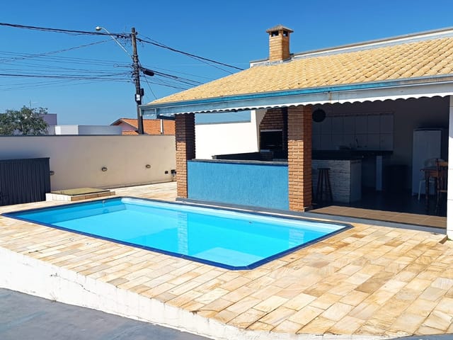 Casa com 300m² 1 quarto e 2 banheiros, à venda, no bairro Novo Horizonte em São Pedro
