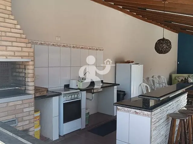 Casa com 300m² 1 quarto e 2 banheiros, à venda, no bairro Novo Horizonte em São Pedro